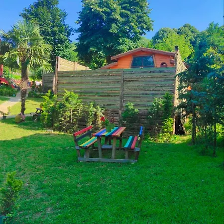 Seker Alpehytte Sapanca